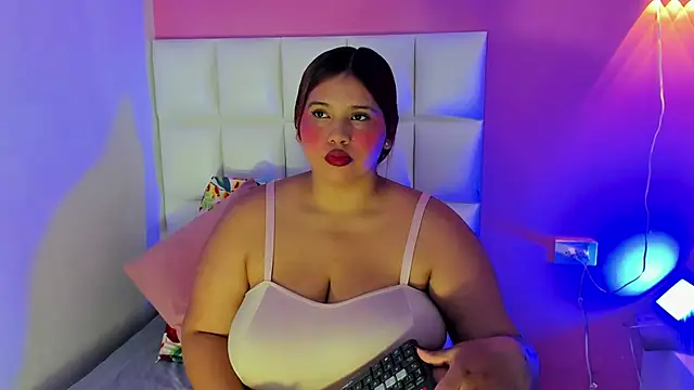 Alanna hot3 online show from March 2026 03:44:02 PM