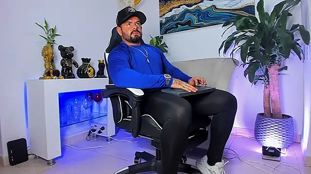 Johnnygrayson1 online show from January 2026 12:25:02 AM