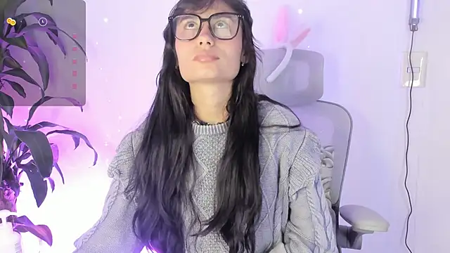 NayeCloud online show from April 2026 04:32:02 AM