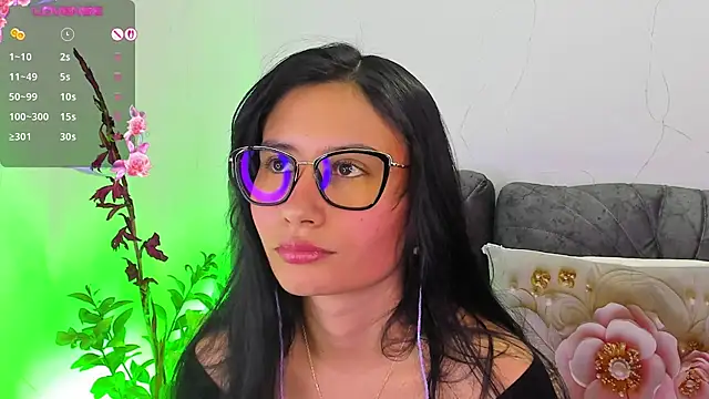 NayeCloud online show from June 2026 11:27:02 PM