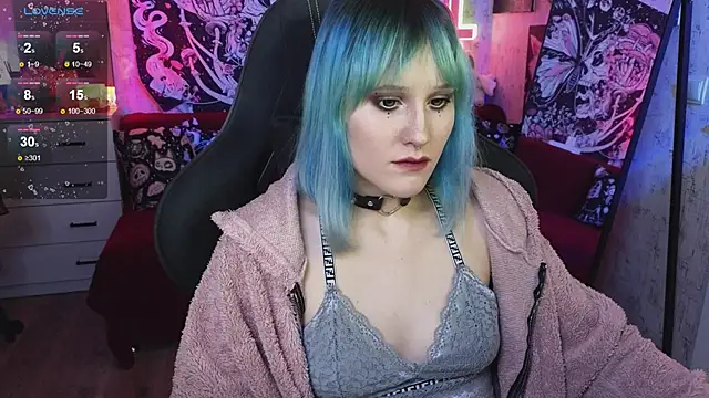 little Elika online show from December 2025 09:30:01 PM