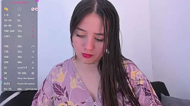 Sabrina Lennox online show from June 2026 06:31:01 PM