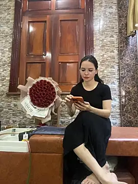 LiLi-Kirix99 online show from May 2026 04:41:02 AM