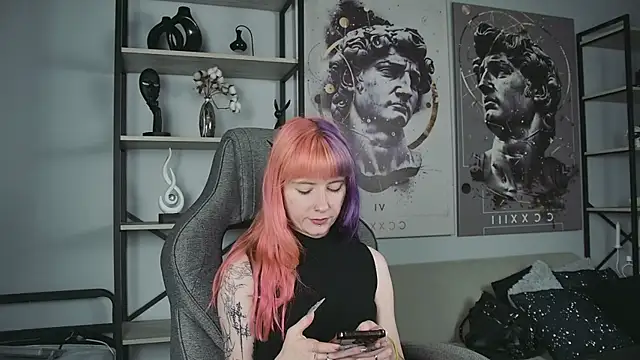 Snapshot of LexiWenford chatting on July 2026 04:31:01 AM LexiWenford online show from July 2026 04:31:01 AM