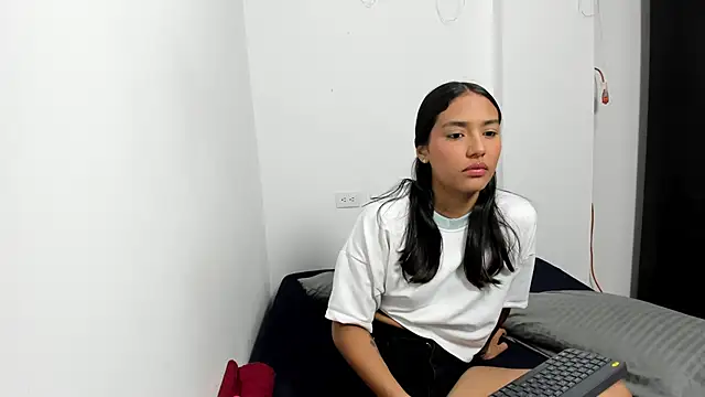 monse 02 online show from May 2026 03:42:01 PM