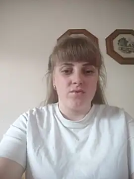 CoddessCrystal online show from April 2026 12:02:01 PM