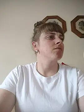 CoddessCrystal online show from April 2026 12:24:01 PM