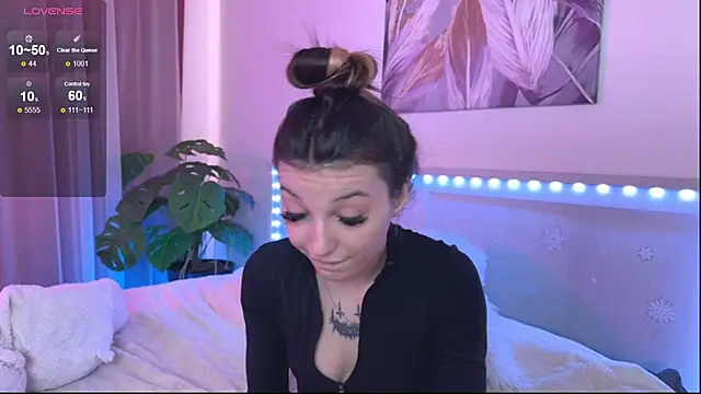 Snapshot of Veronica_leal chatting on May 2026 08:20:01 AM Veronica leal online show from May 2026 08:20:01 AM