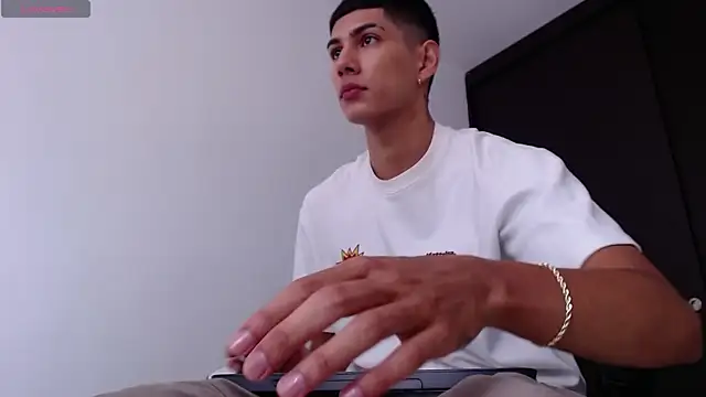 Valerio 20 online show from February 2025 03:40:01 PM