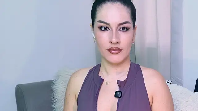 Pamela Rosal online show from November 2025 01:21:02 PM