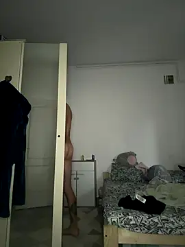 Snapshot of Floristtt chatting on December 2025 01:05:01 PM Floristtt online show from December 2025 01:05:01 PM