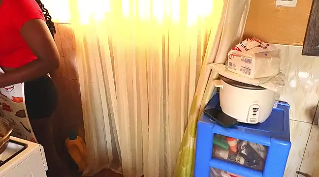 WyvaxxNikkie online show from March 2025 12:52:02 PM