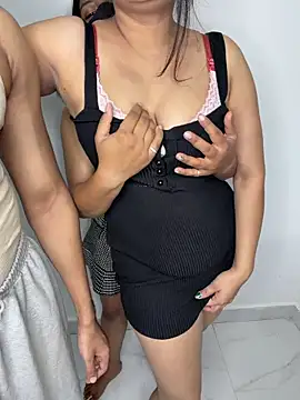 RupaliDixit online show from November 2025 04:55:01 PM