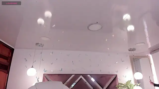  Antonnela  online show from November 2025 02:17:01 PM