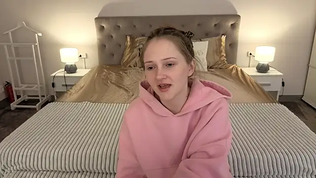 PamelaXX  online show from March 2026 10:53:01 PM