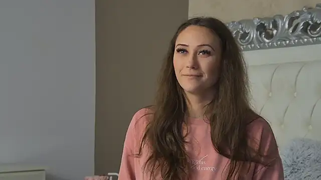 AliceMunro online show from November 2025 05:01:02 PM