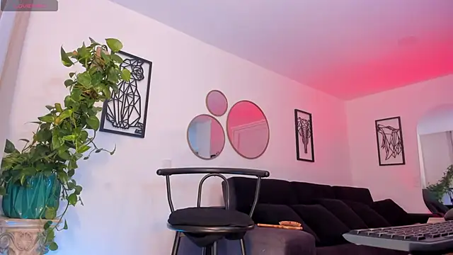 The queen of pleasure online show from February 2026 01:13:02 AM