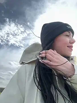 Vanesskaa online show from March 2026 01:38:01 PM