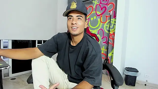 ANGEL NICOLAS online show from December 2025 11:01:02 PM