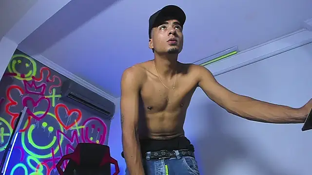 ANGEL NICOLAS online show from January 2026 08:45:01 PM