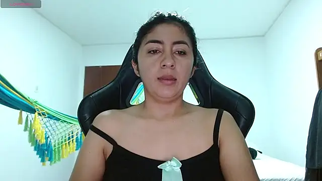Snapshot of danna_peterson1 chatting on July 2026 12:42:02 PM danna peterson1 online show from July 2026 12:42:02 PM