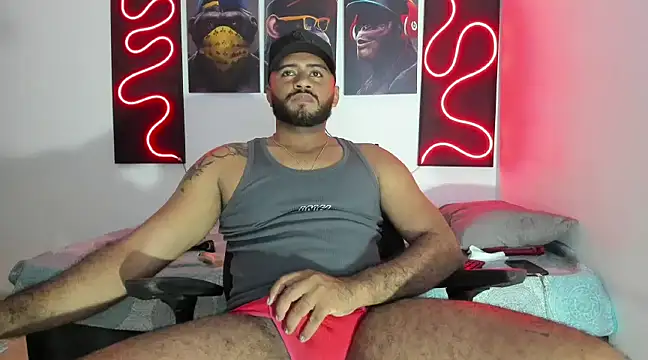 Snapshot of Hardboy_latin chatting on February 2025 02:42:02 AM Hardboy latin online show from February 2025 02:42:02 AM