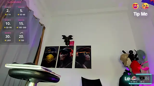 Snapshot of Hardboy_latin chatting on April 2026 04:17:01 AM Hardboy latin online show from April 2026 04:17:01 AM