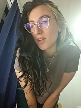 Afrania online show from December 2025 02:38:01 AM