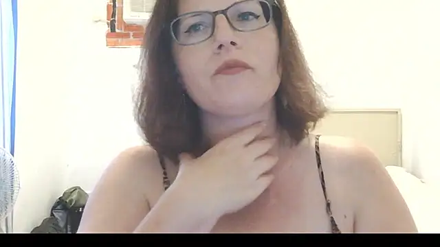 CrimsonMistress online show from March 2026 11:00:02 PM