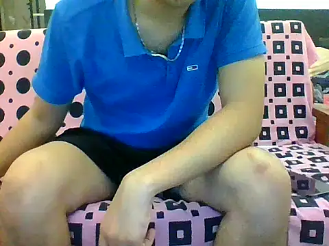 Snapshot of DelhiDick69 chatting on May 2026 06:17:01 PM DelhiDick69 online show from May 2026 06:17:01 PM