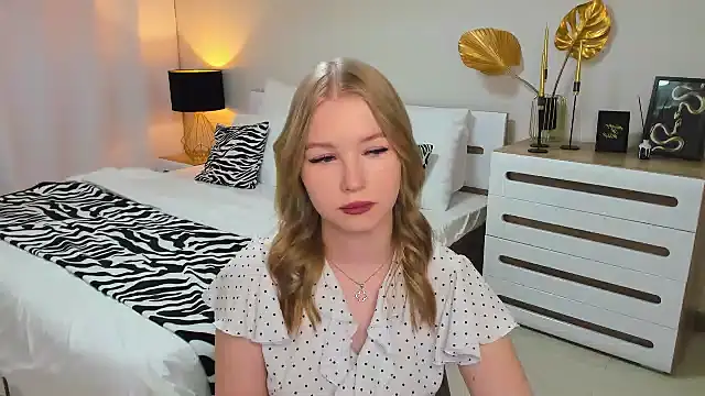 shy  lady online show from January 2025 09:30:01 PM