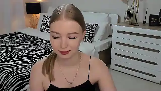 shy  lady online show from March 2025 01:02:02 AM