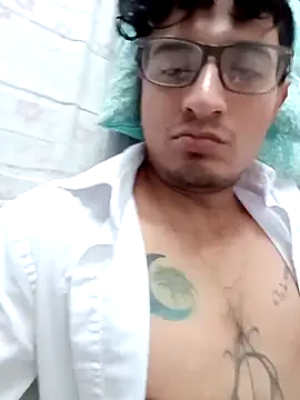 Snapshot of ale3J4a chatting on February 2026 04:59:01 PM ale3J4a online show from February 2026 04:59:01 PM