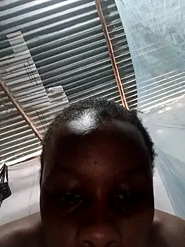 Snapshot of petitebaby001 chatting on February 2026 06:42:01 AM petitebaby001 online show from February 2026 06:42:01 AM