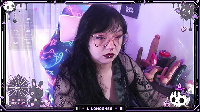 Snapshot of LiloMoon69 chatting on July 2026 06:47:02 AM LiloMoon69 online show from July 2026 06:47:02 AM