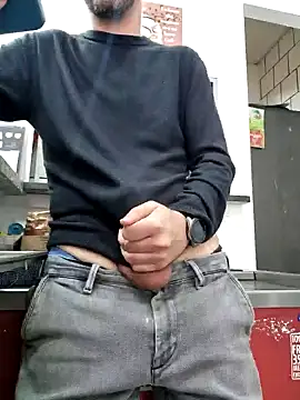 PublicNoFace online show from January 2025 11:38:02 AM