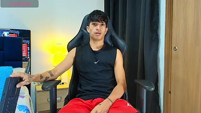  CamiloBass online show from April 2026 08:22:01 PM