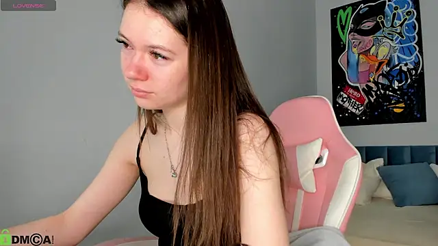 Nicole Charm online show from February 2026 12:49:01 AM