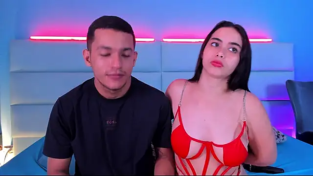 Snapshot of SophieRoyals chatting on December 2024 04:51:02 PM SophieRoyals online show from December 2024 04:51:02 PM