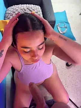 Snapshot of SophieRoyals chatting on March 2025 04:28:02 PM SophieRoyals online show from March 2025 04:28:02 PM