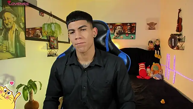 Damian latinxxx online show from March 2026 06:30:02 PM