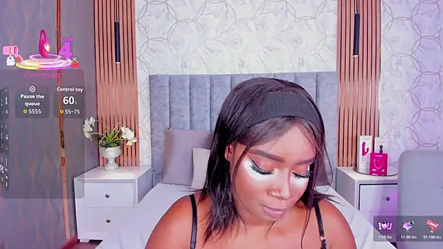 Britanymooree online show from February 2026 08:26:02 PM