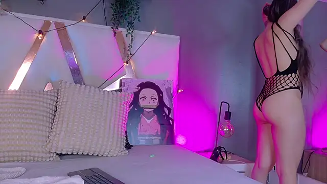 AmbarHills 1 online show from April 2026 11:41:02 AM