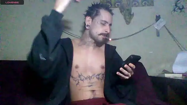 Snapshot of sellvageria chatting on July 2026 10:47:02 PM sellvageria online show from July 2026 10:47:02 PM