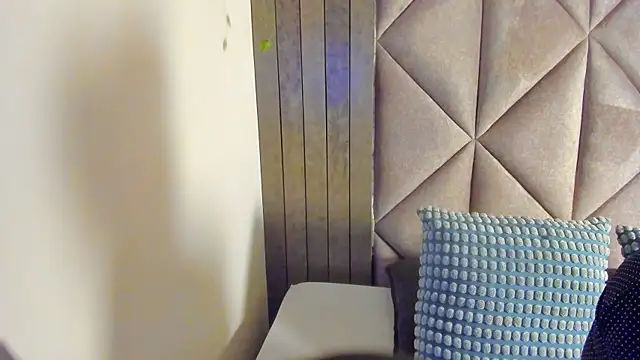 Snapshot of AbbyWathson chatting on June 2026 11:47:02 AM AbbyWathson online show from June 2026 11:47:02 AM