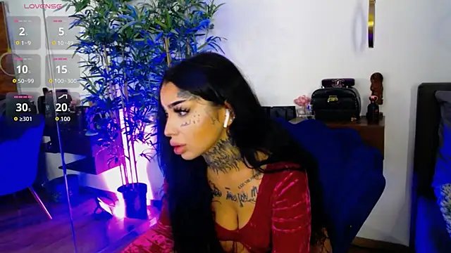 CreamyInkky  online show from December 2025 12:36:02 PM