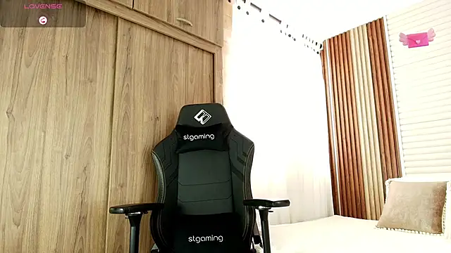 Maryantz online show from April 2026 08:23:01 PM