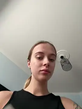 Snapshot of enjoy_my_beauty chatting on June 2026 06:29:01 AM enjoy my beauty online show from June 2026 06:29:01 AM
