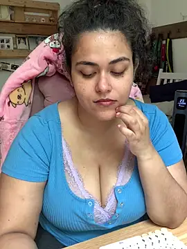 Curvydesifromgermany online show from June 2026 10:39:01 AM