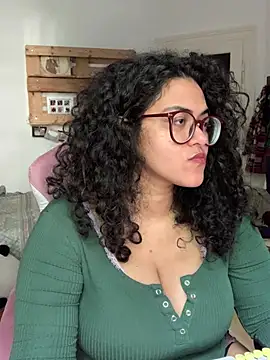 Curvydesifromgermany online show from June 2026 03:47:01 PM